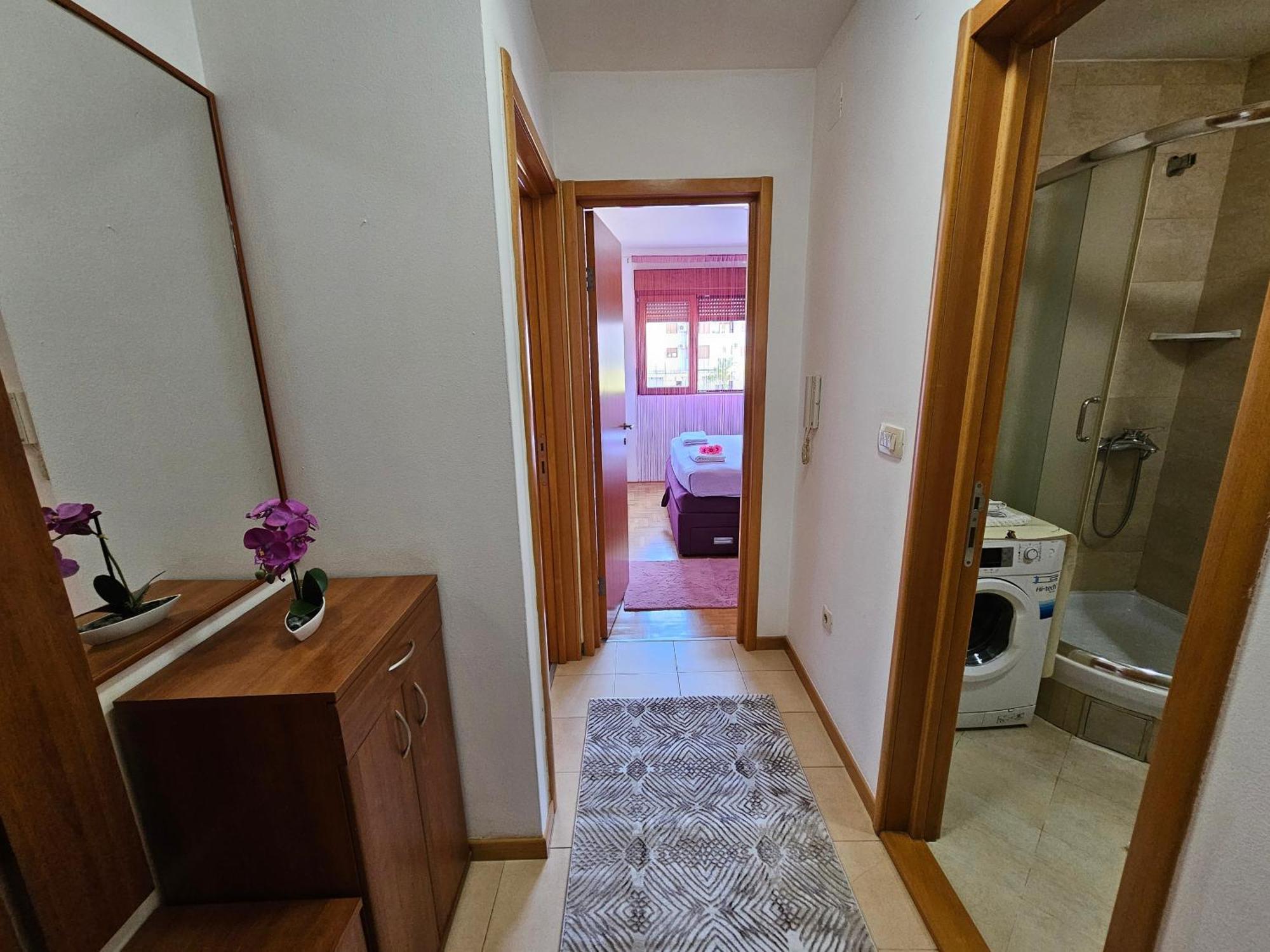 Luca Apartman بودغوريتْسا المظهر الخارجي الصورة