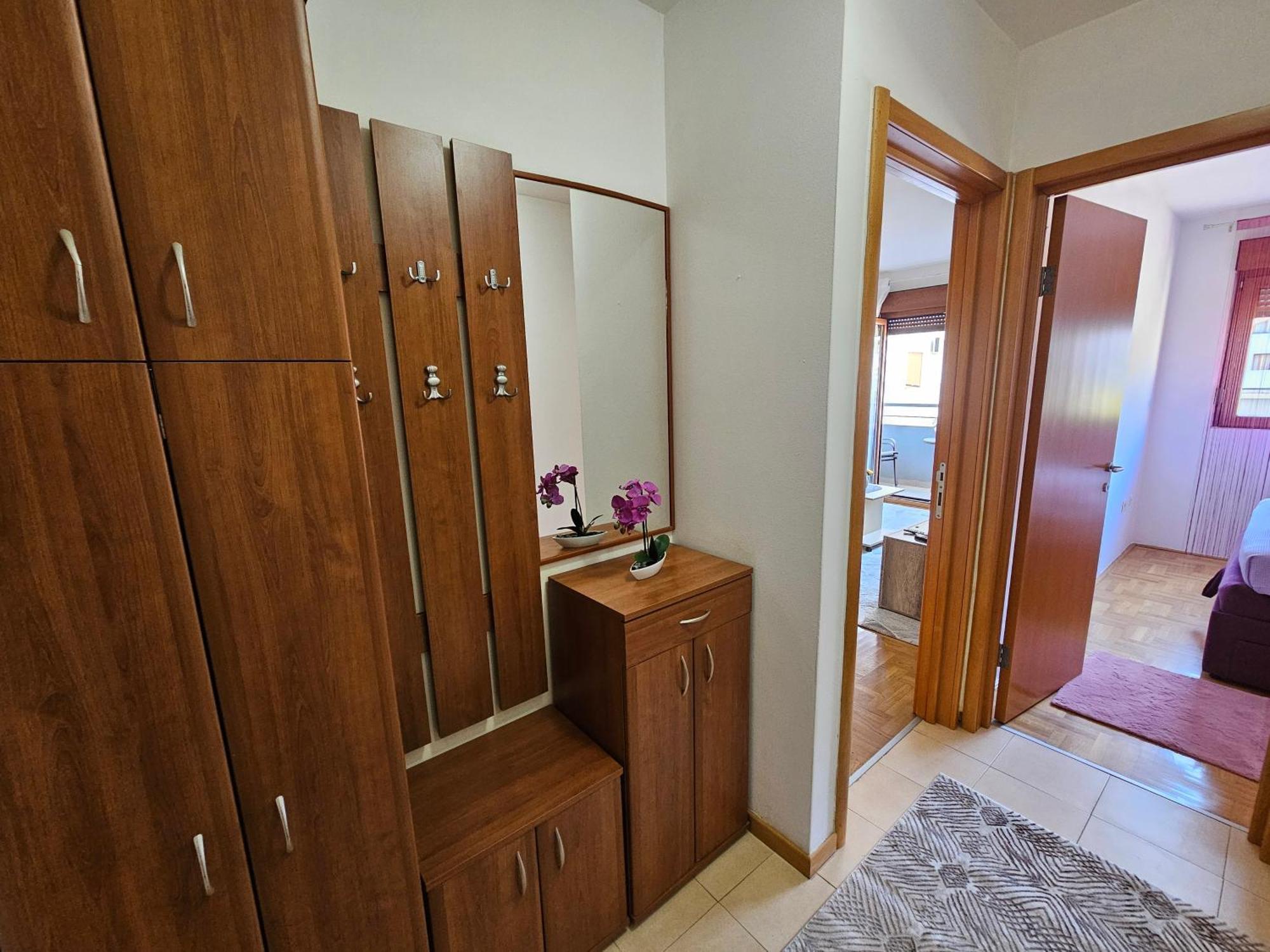 Luca Apartman بودغوريتْسا المظهر الخارجي الصورة